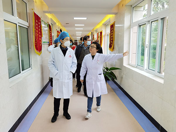 在结核病区了解情况 在结核病区了解情况